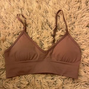 Lululemon sports bra